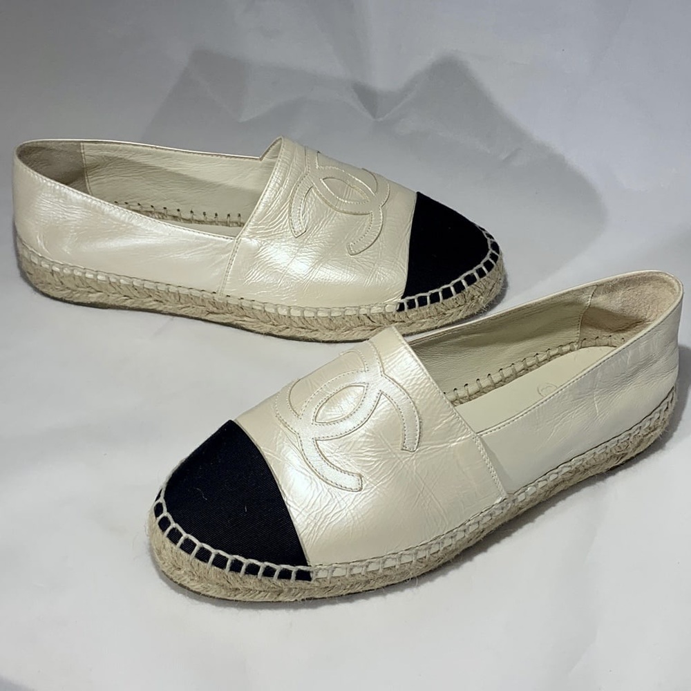 CHANEL Espadrilles